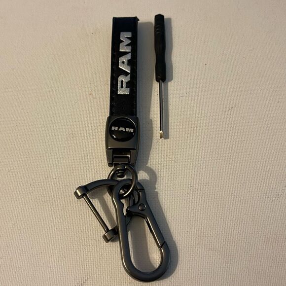 Dodge Ram Key Fob Keychain in Black Leather NWT - Picture 3 of 4